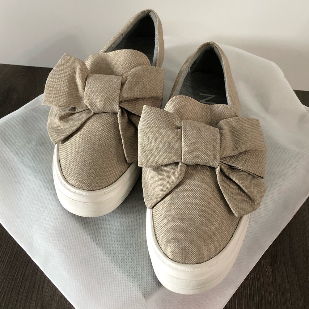 Nine West cream loafers. NWOT